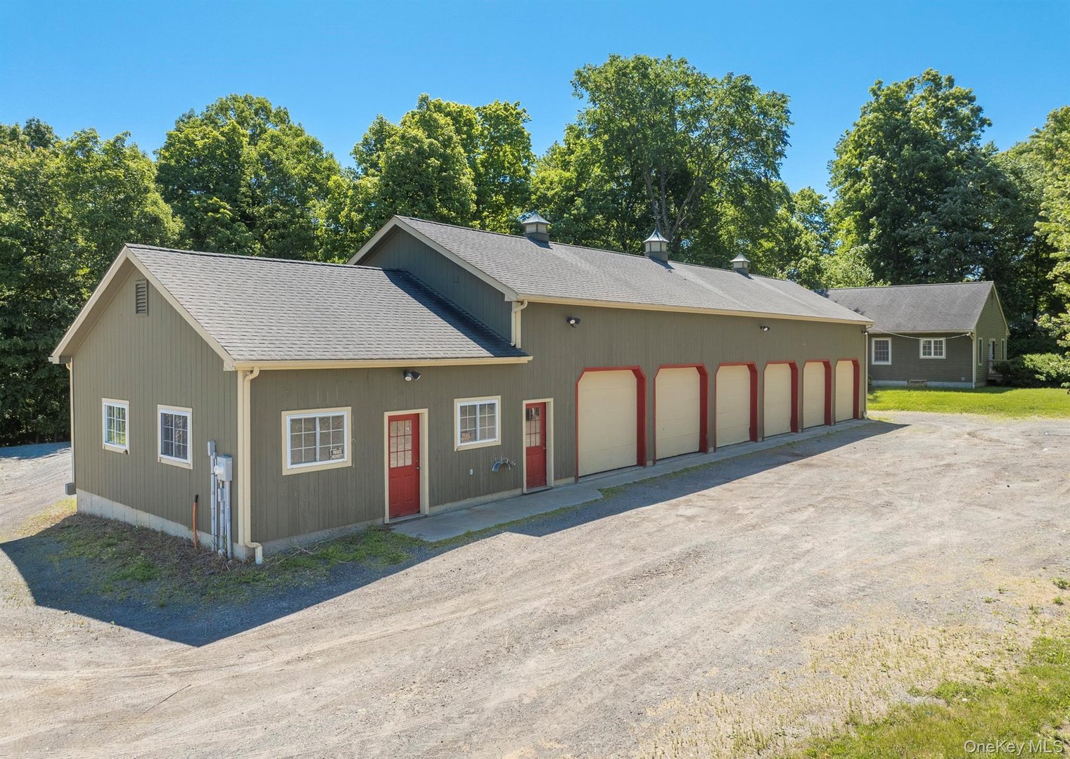 364 Hardscrabble Road Photo 47