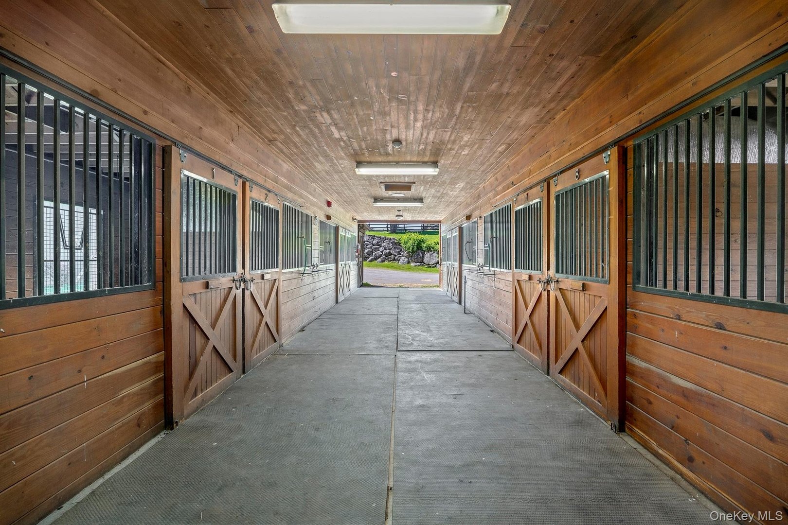 364 Hardscrabble Road Photo 43
