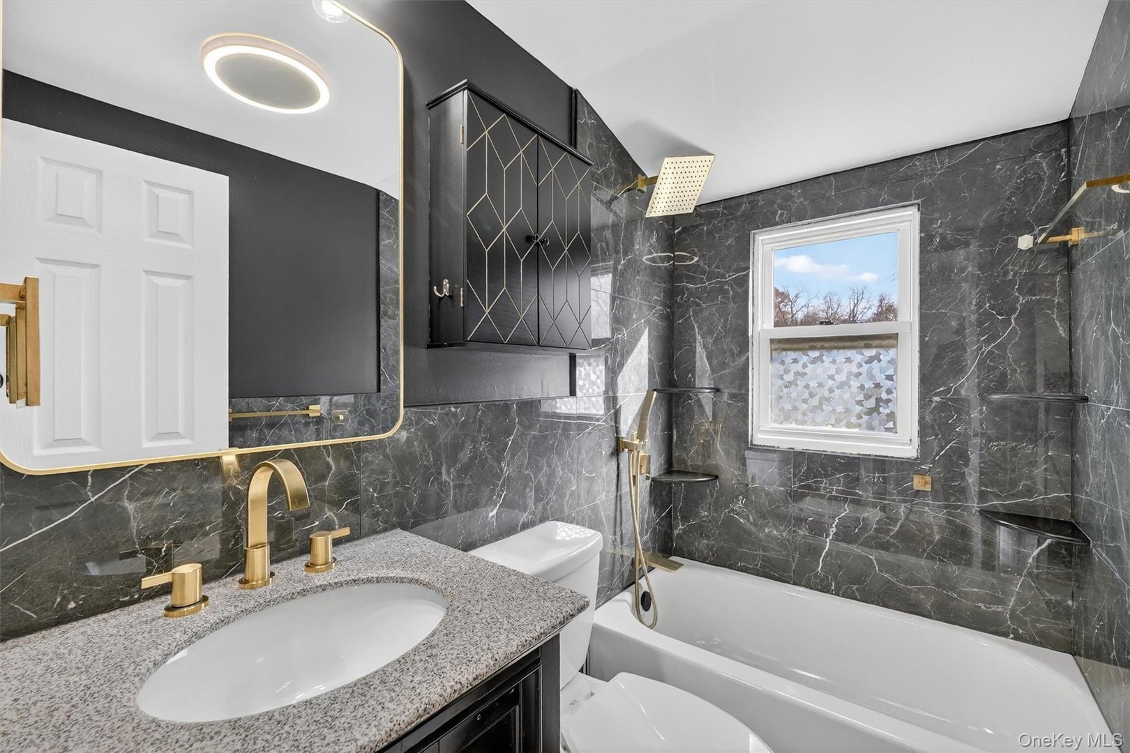 8 Robbins Avenue Photo 25