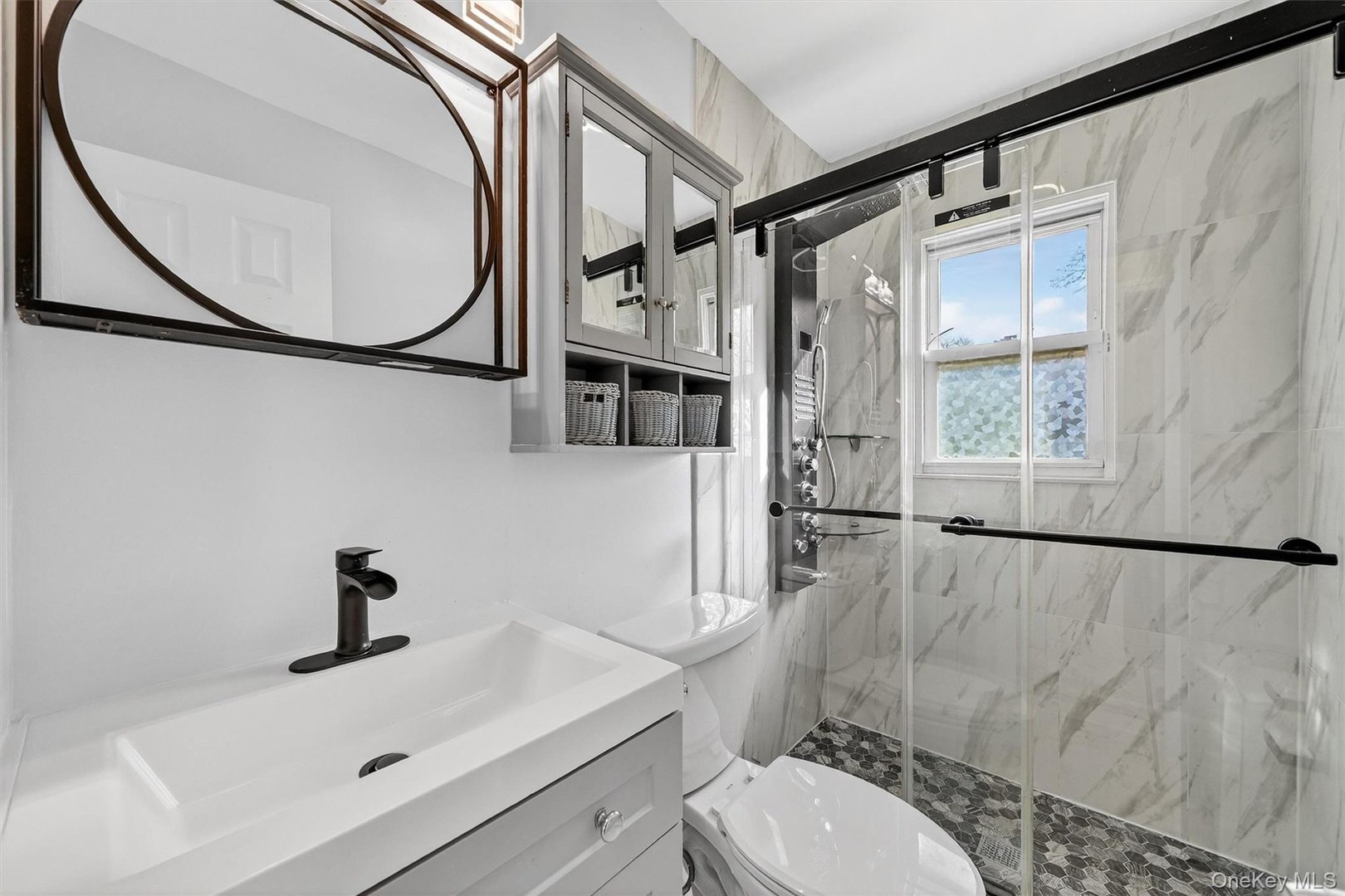 8 Robbins Avenue Photo 20