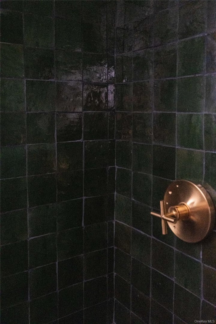 46 Collins Street Photo 28