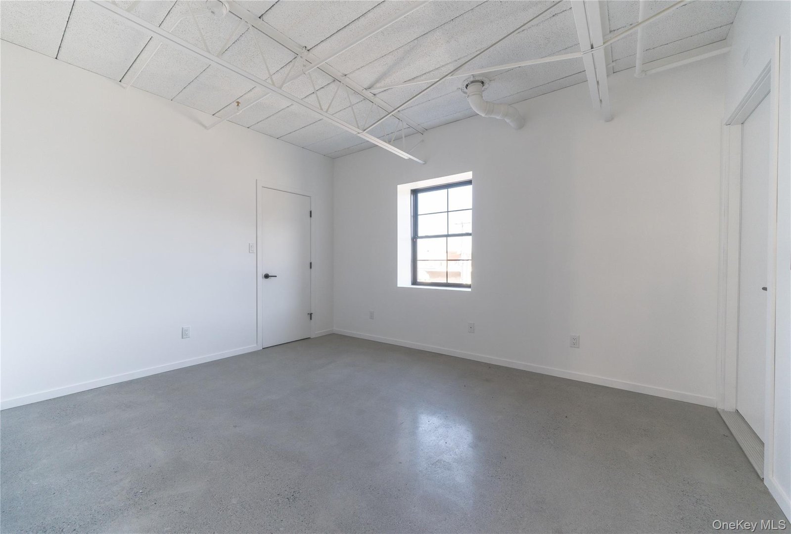 21 ---754 Green   Columbia Street Photo 23