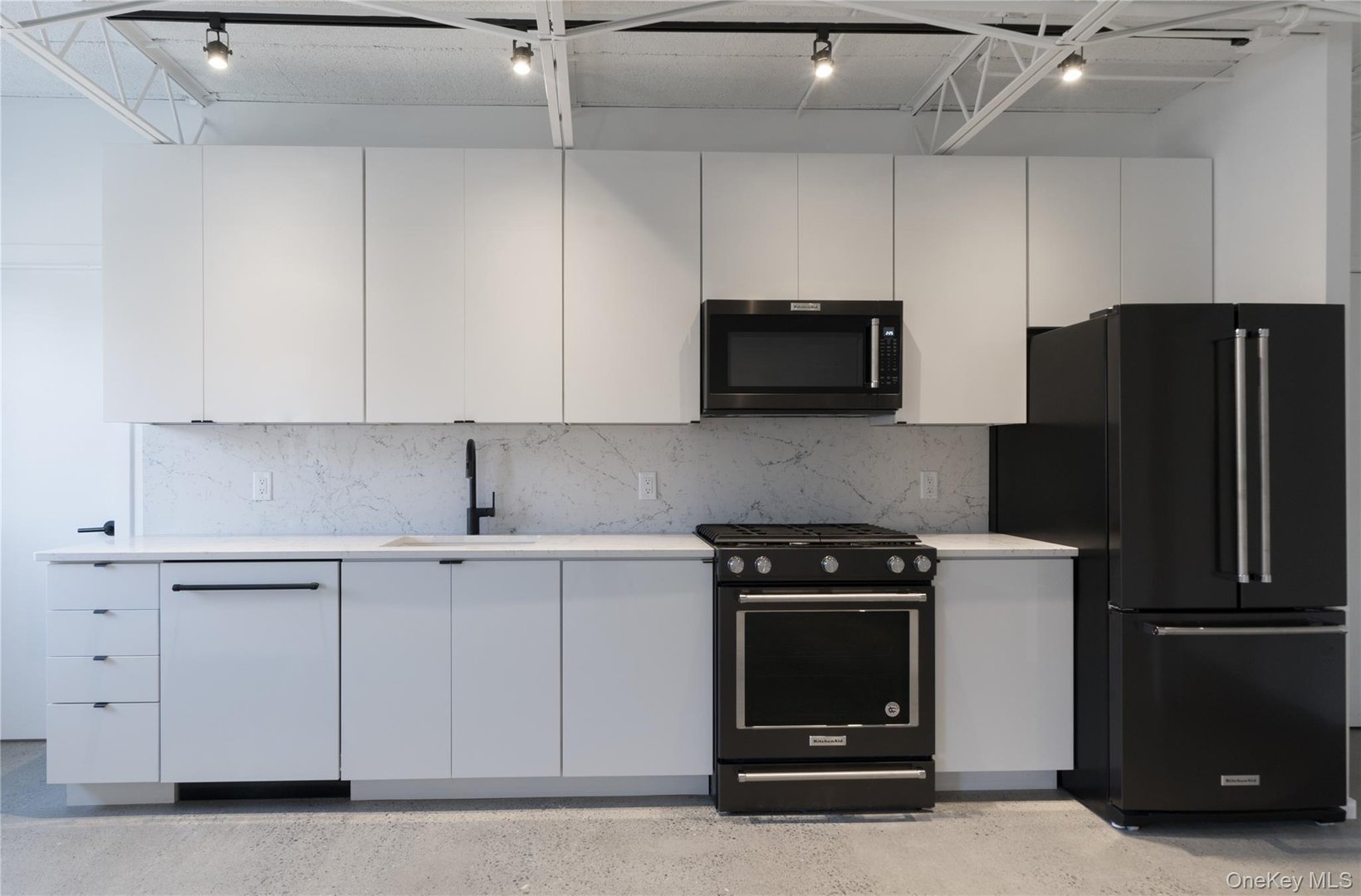 21 ---754 Green   Columbia Street Photo 14