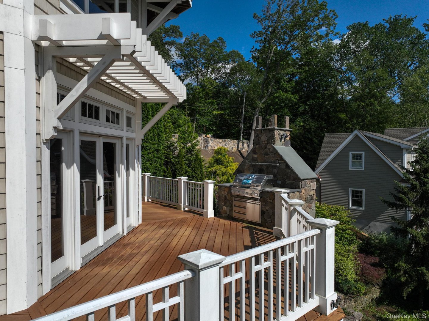 33 Truesdale Lake Drive Photo 6