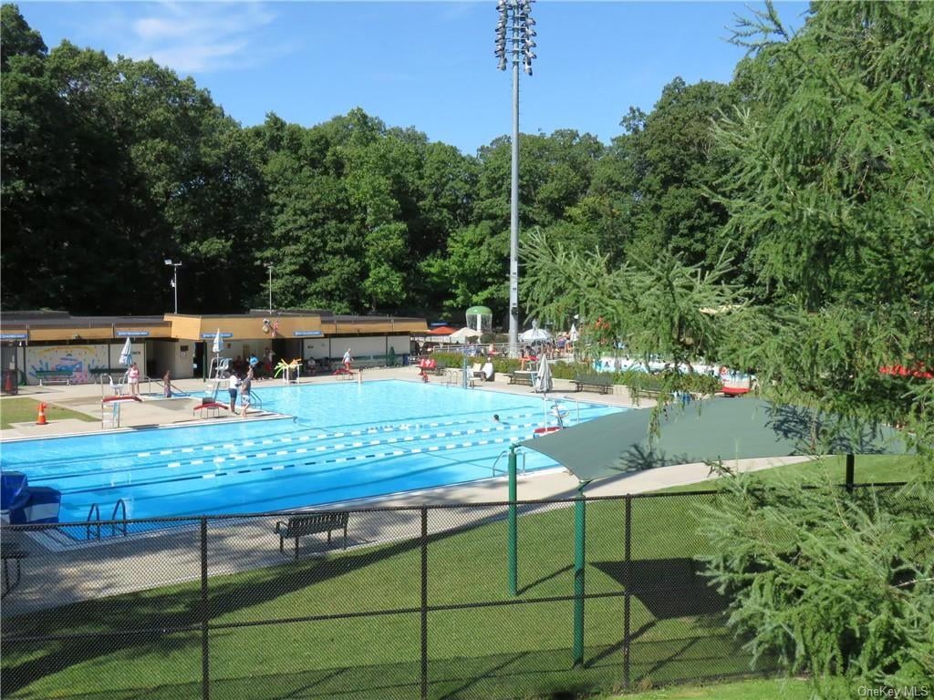 50 Burnside Drive Photo 43