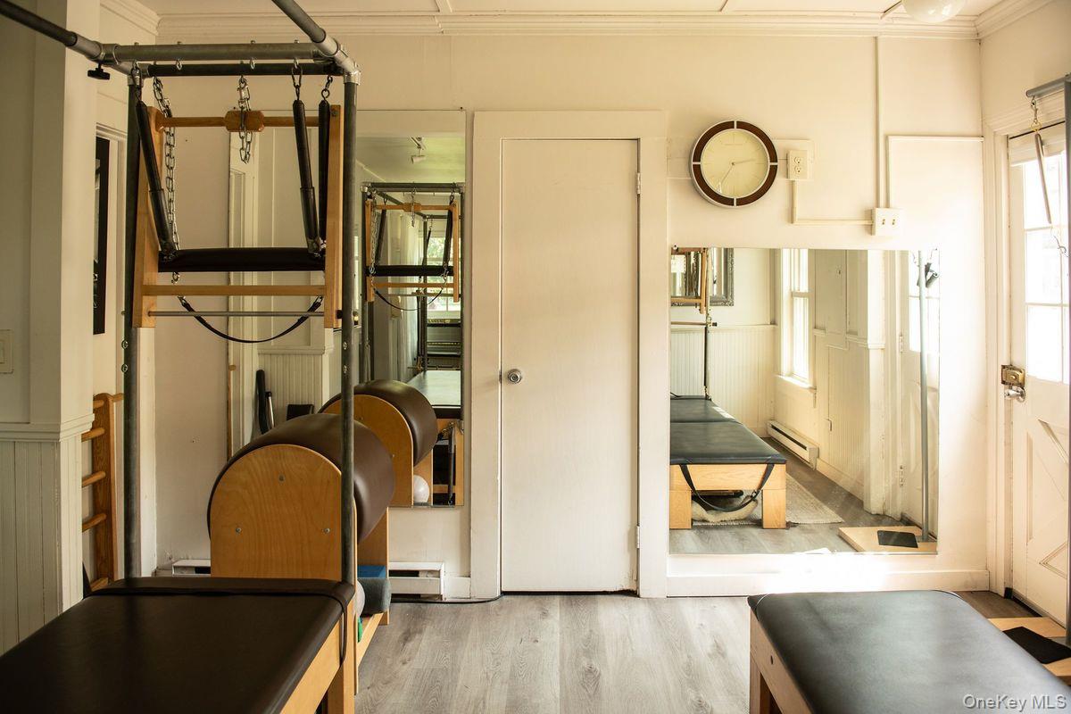 33 Maple Avenue Photo 20