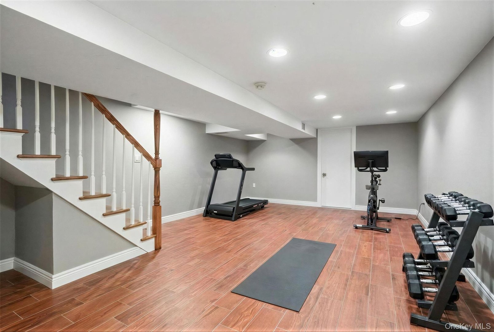 6 Old Oak Road Photo 22