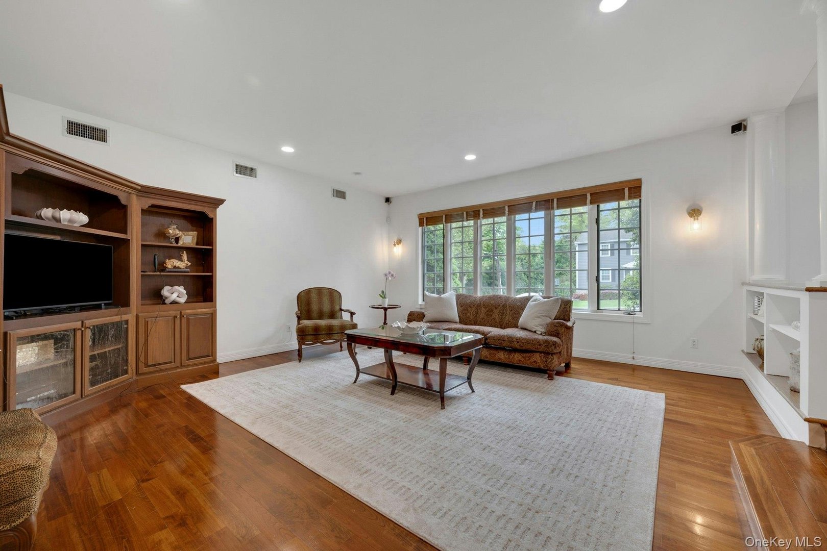 209 Glendale Road Photo 4