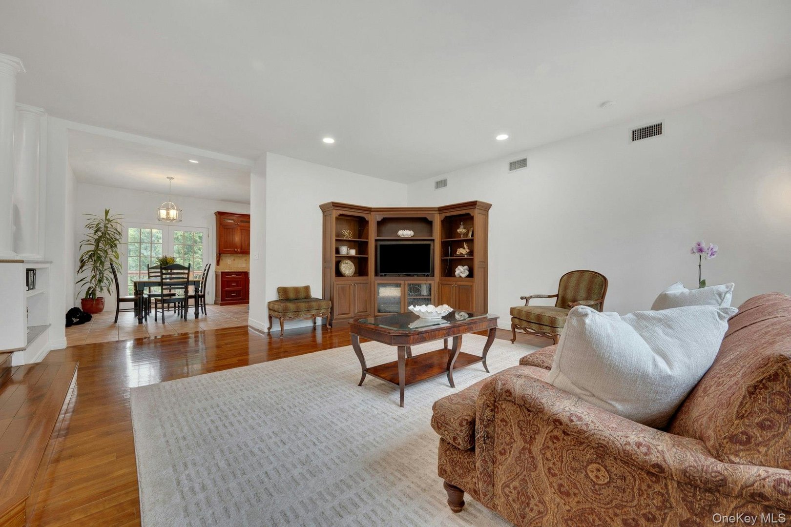 209 Glendale Road Photo 7