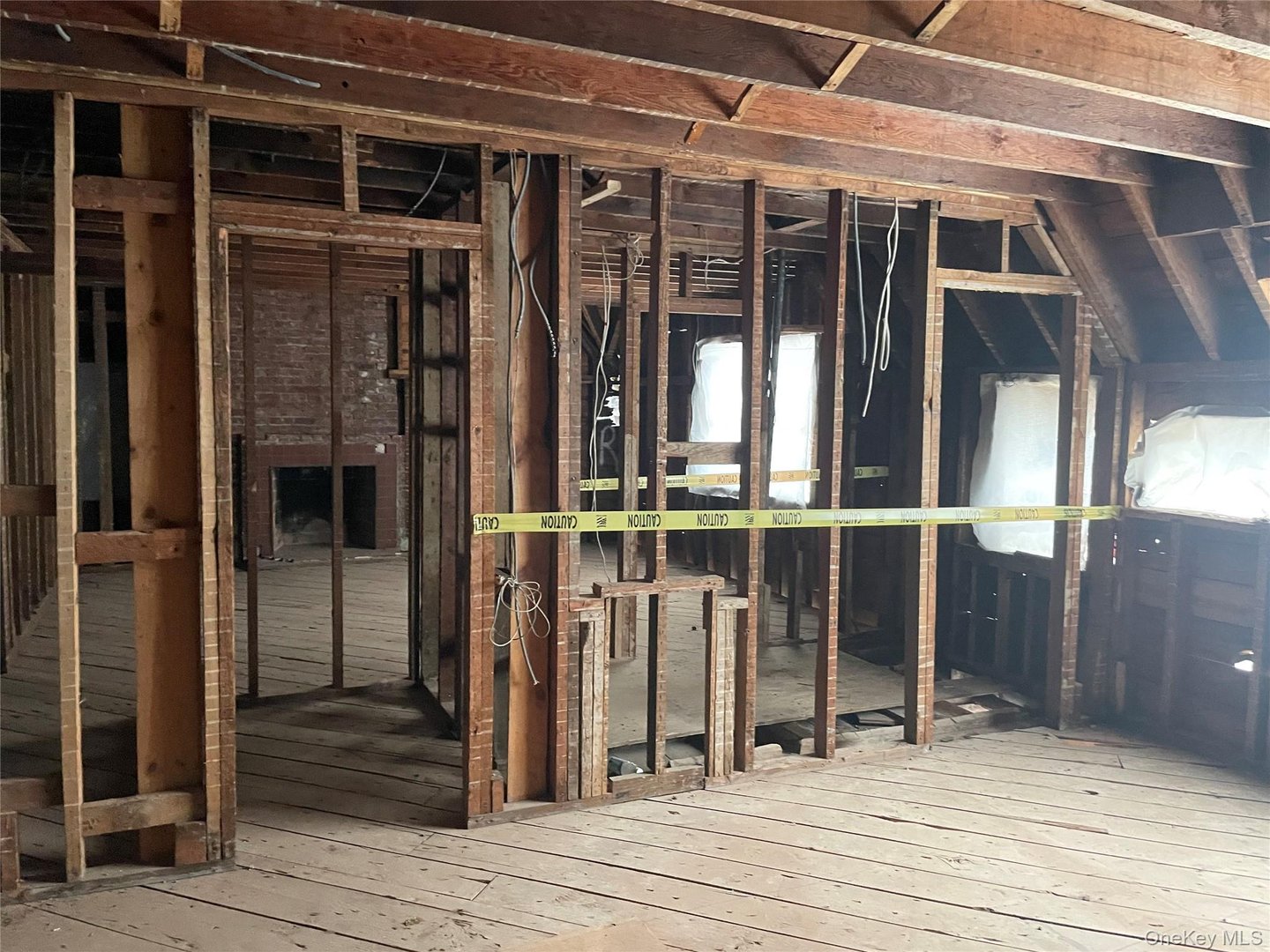 523 N Midland Avenue Photo 13