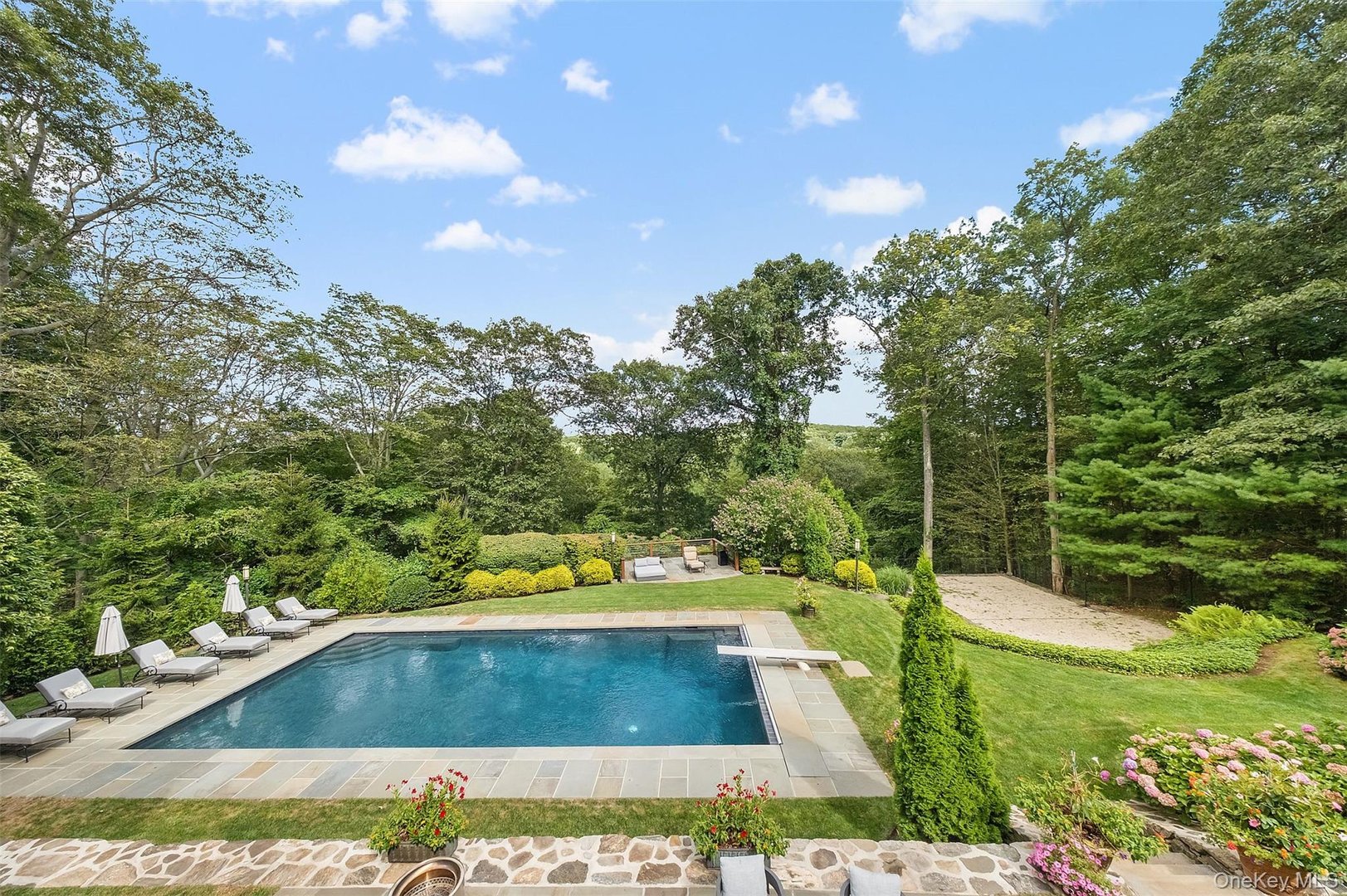 8 Ridgeview Circle Photo 36