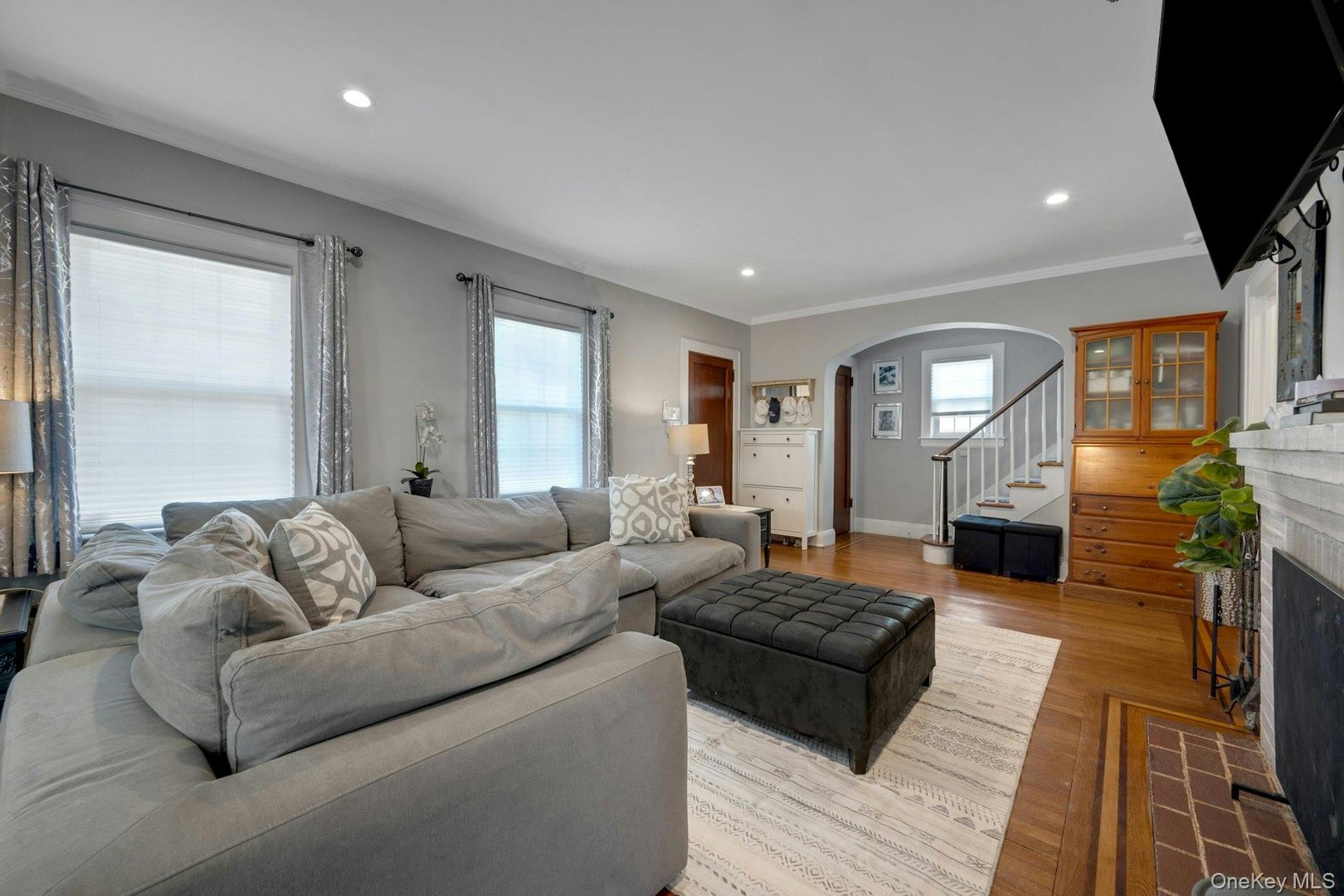 70 Lockwood Avenue Photo 3