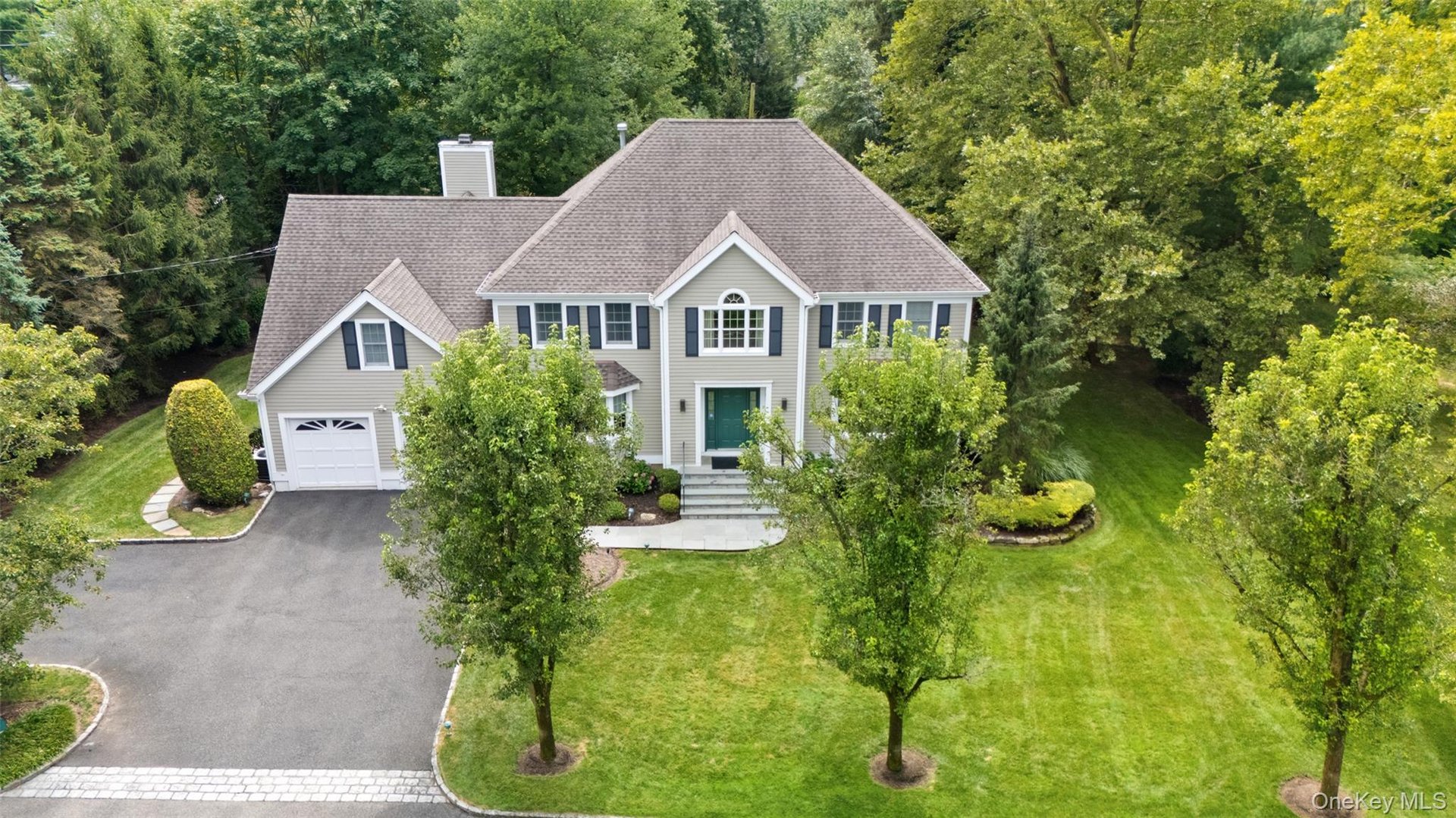 758 King Street Photo 1