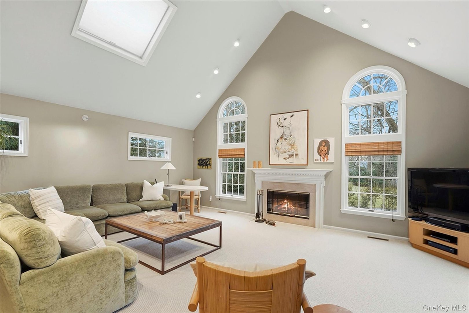 758 King Street Photo 4