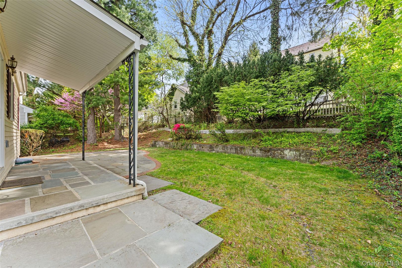 91 S Buckhout Street Photo 19