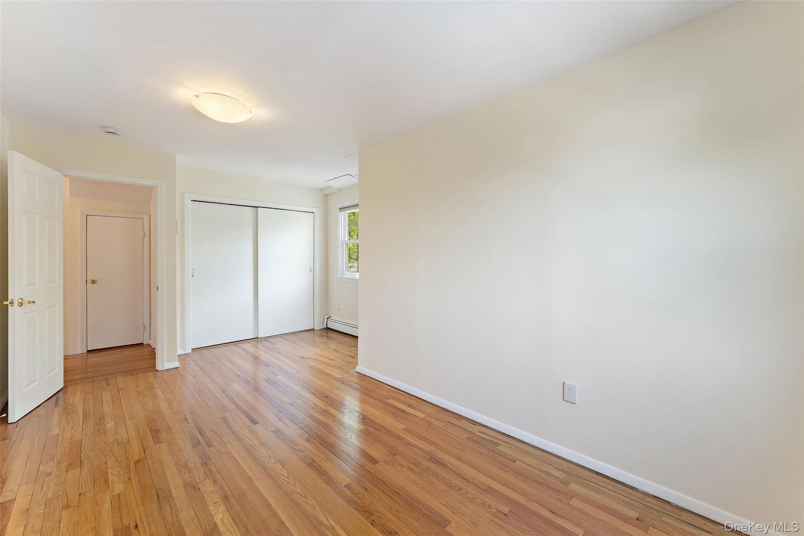 91 S Buckhout Street Photo 18