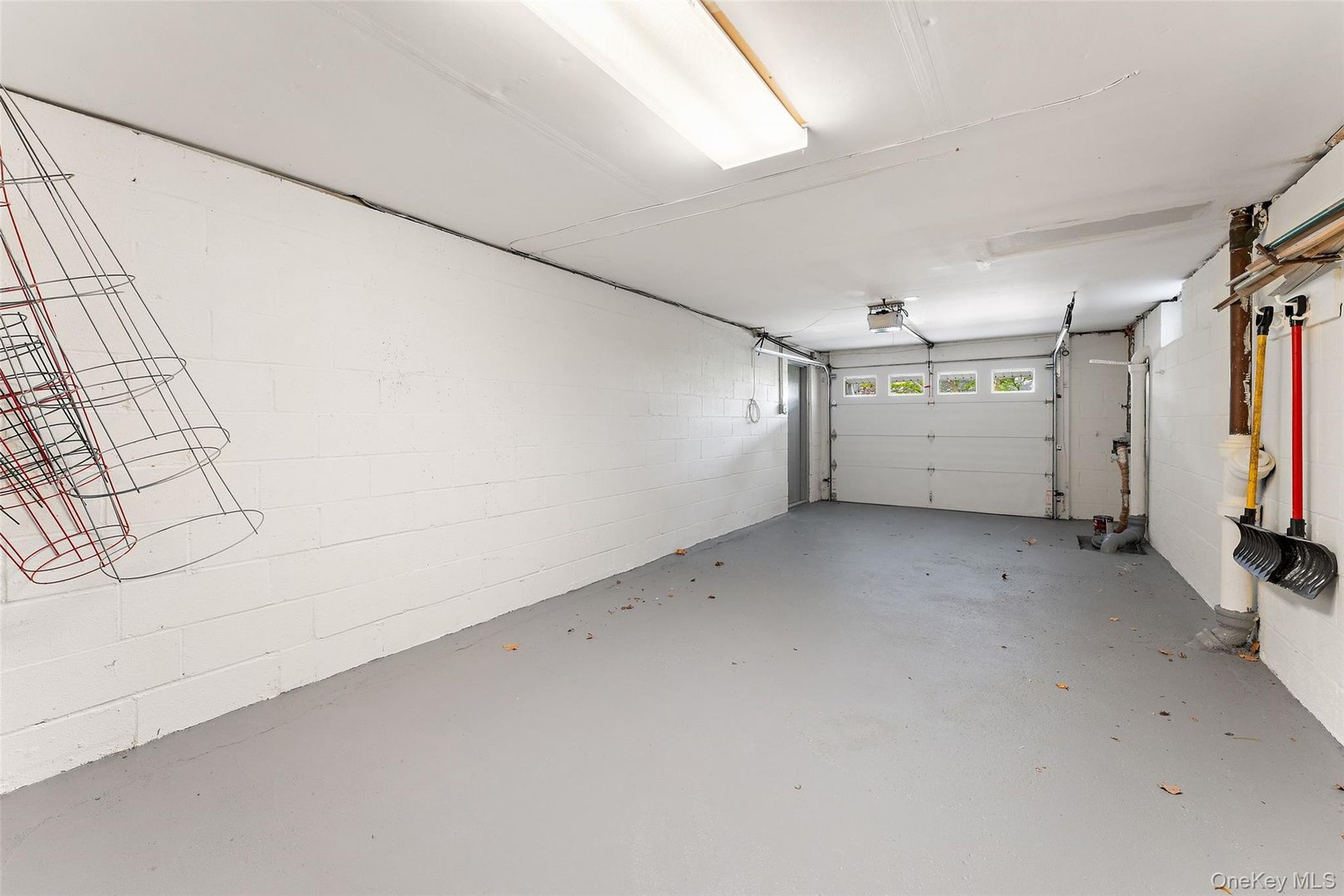 91 S Buckhout Street Photo 23