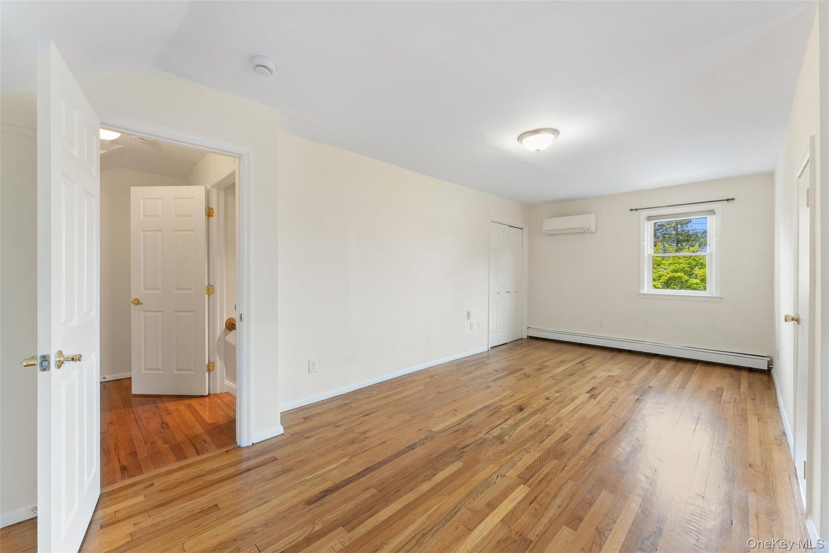 91 S Buckhout Street Photo 15