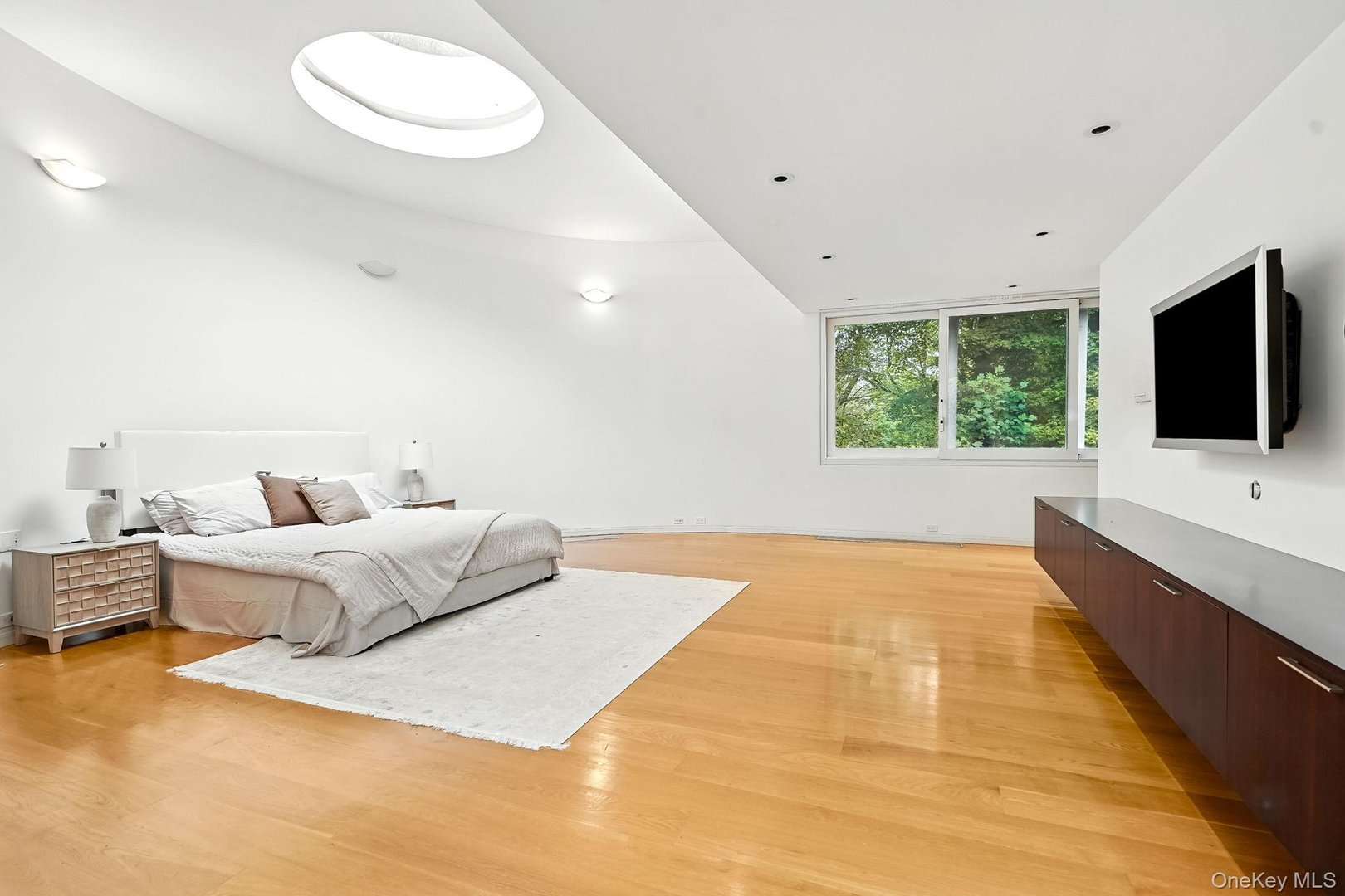 20 Bessel Lane Photo 20