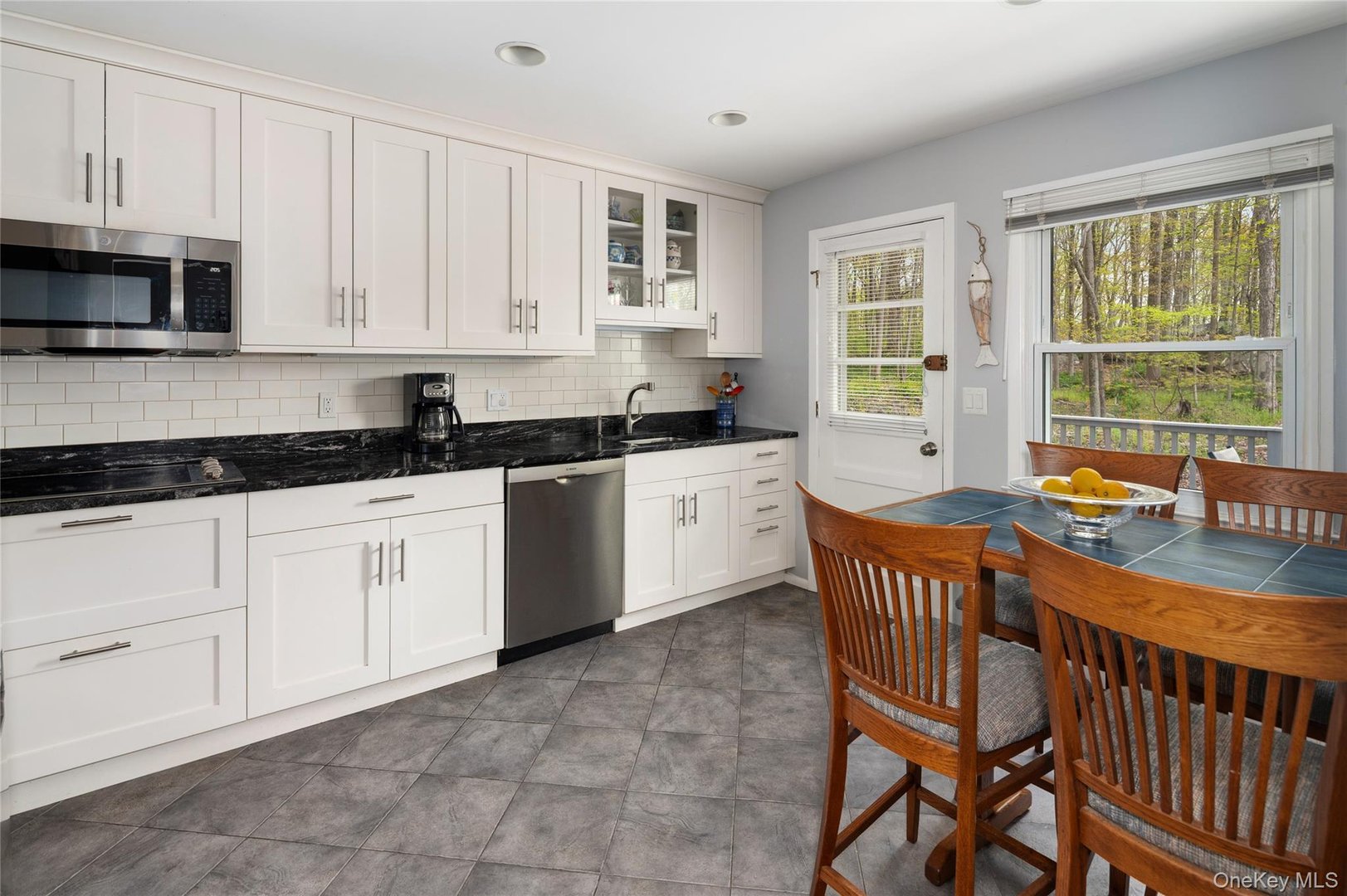 12 Westview Drive Photo 9