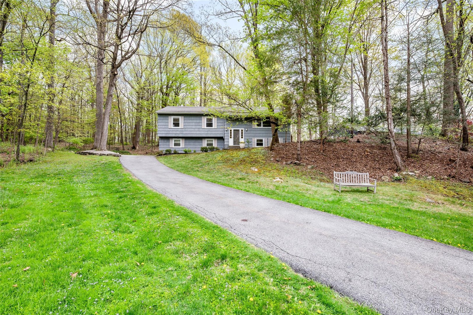 12 Westview Drive Photo 1