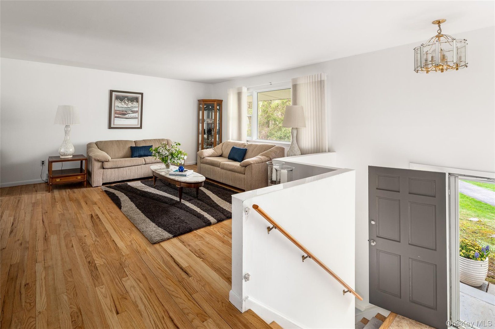 12 Westview Drive Photo 3