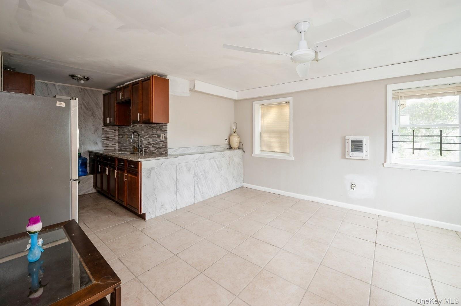 435 S Columbus Avenue Photo 13