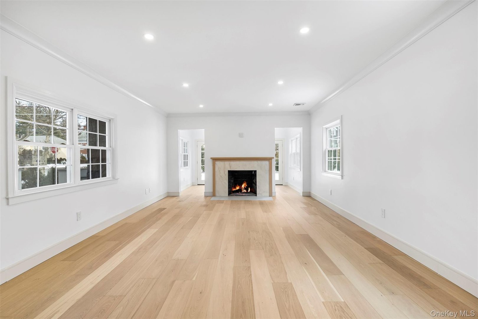 118 Soundview Avenue Photo 17