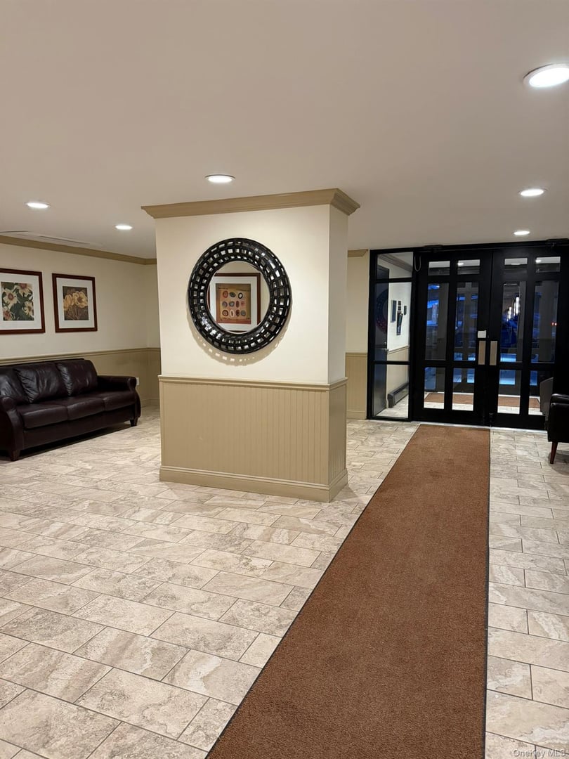 80 E Hartsdale  #621 Photo 2