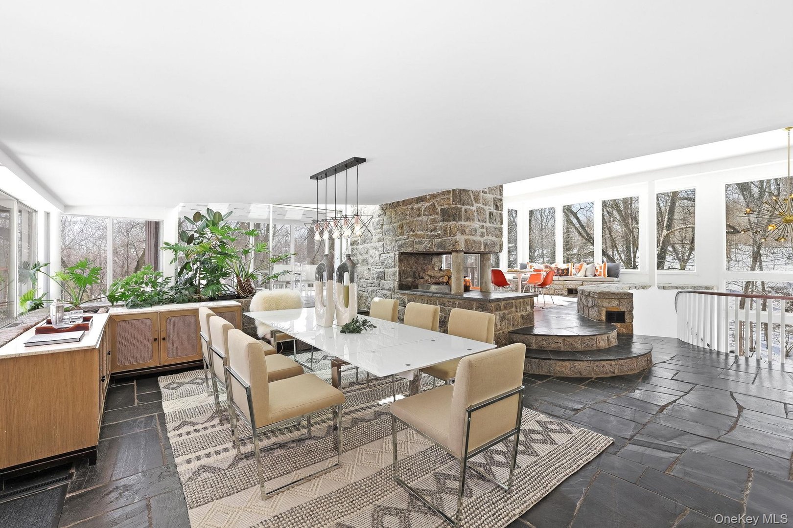 150 N Healy Avenue Photo 12