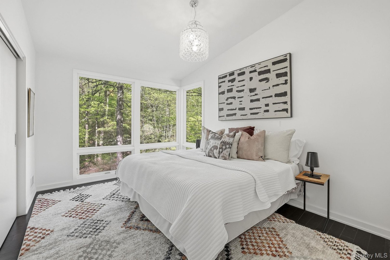 150 N Healy Avenue Photo 33