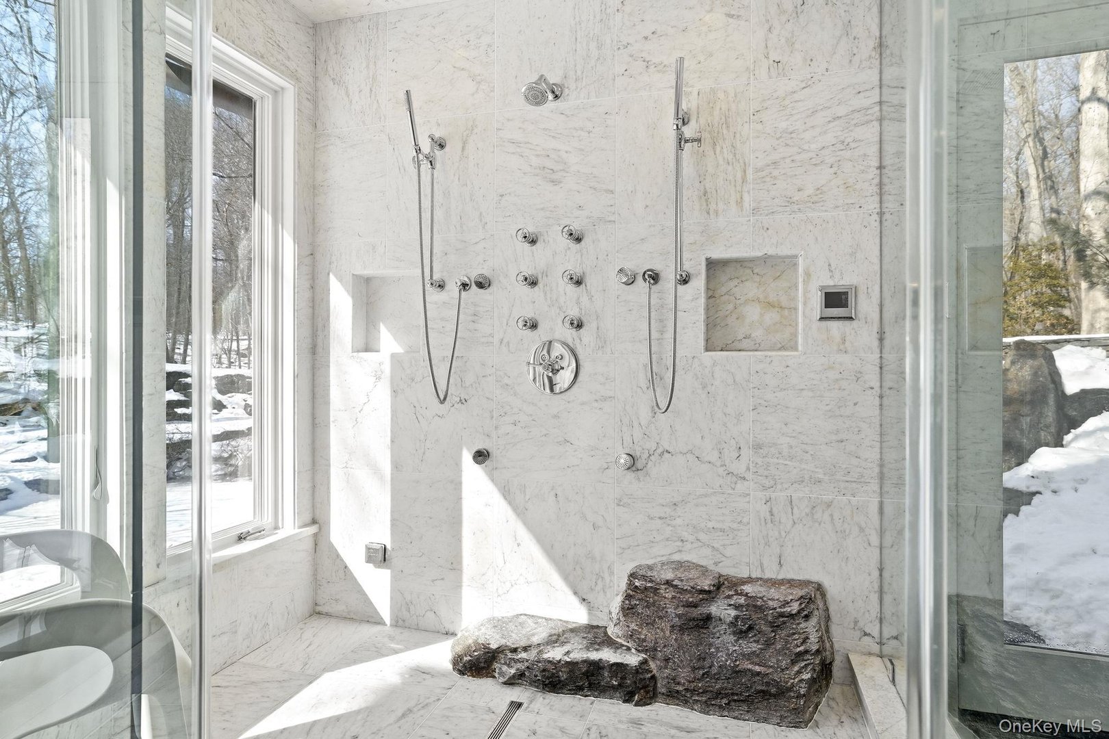 150 N Healy Avenue Photo 29