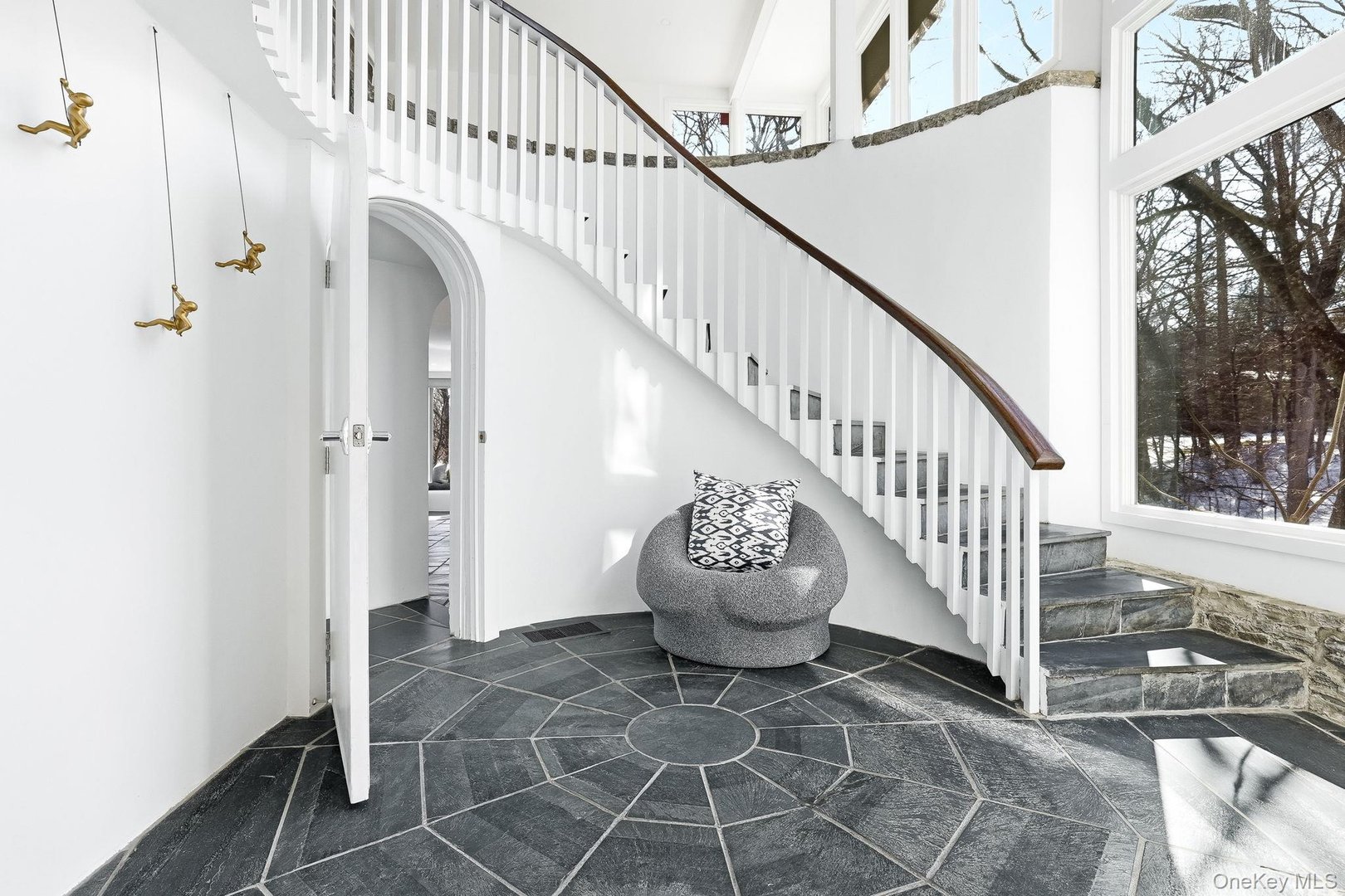 150 N Healy Avenue Photo 32