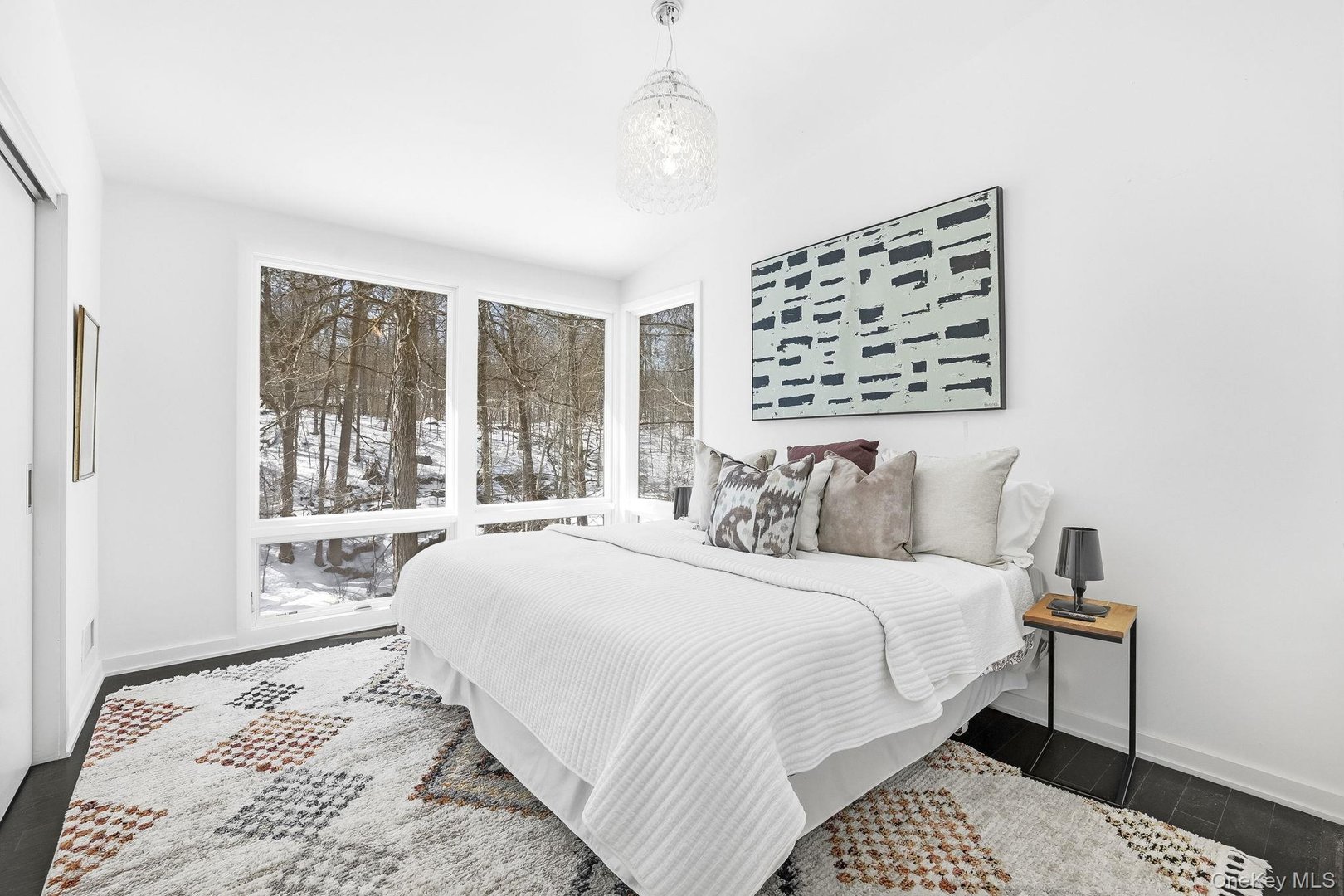 150 N Healy Avenue Photo 21