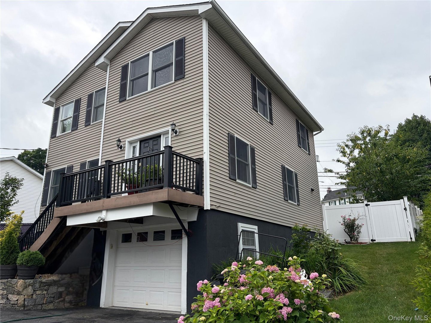18 Prospect Street Photo 6