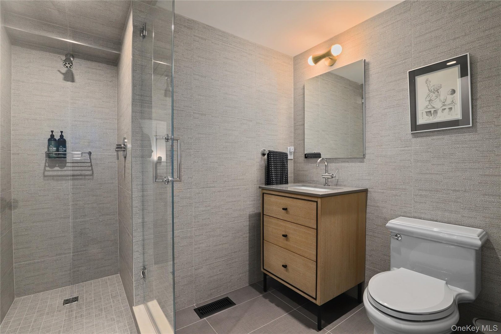 21 Black Spring Road Photo 18