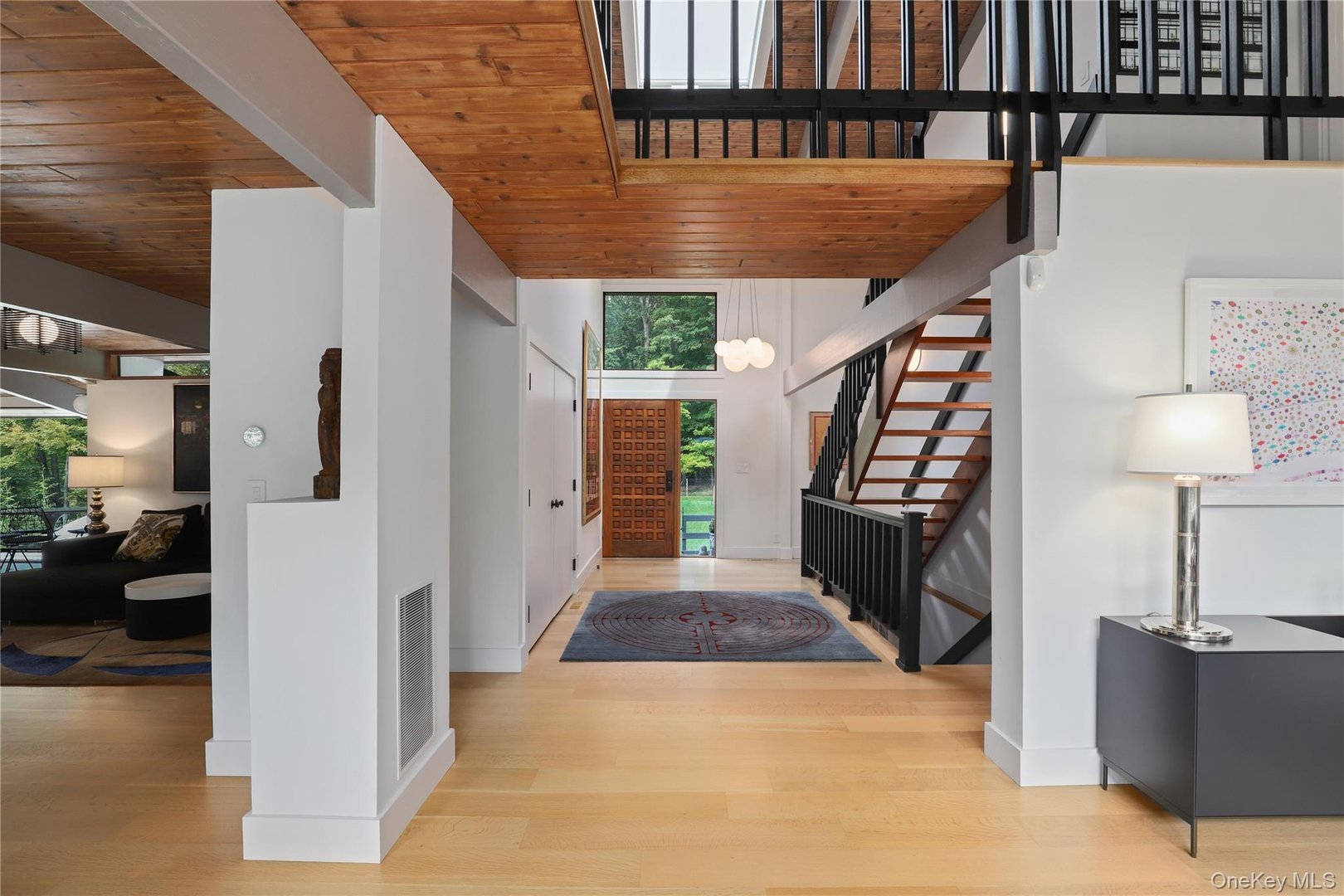 21 Black Spring Road Photo 15