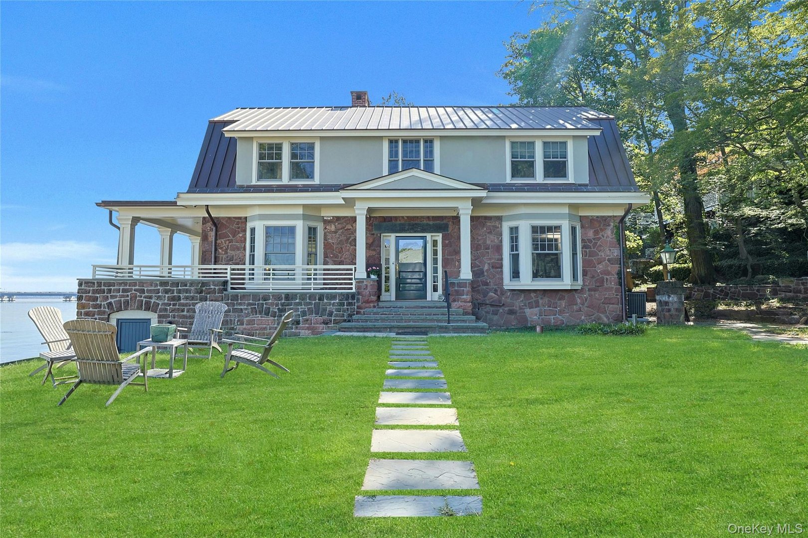 1 Washington Avenue Photo 2