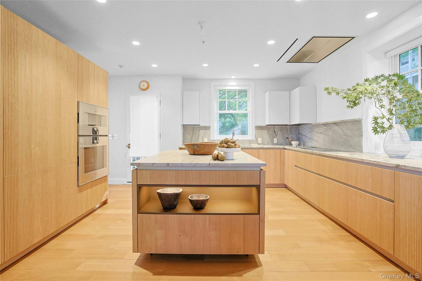 1 Washington Avenue Photo 13