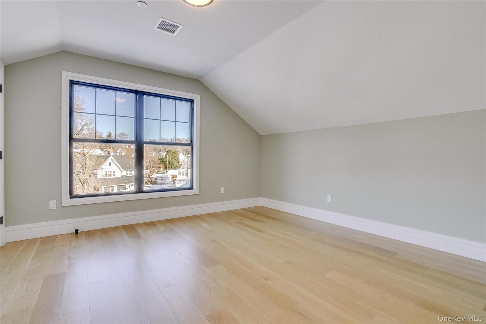 80 Brookdale Avenue Photo 19