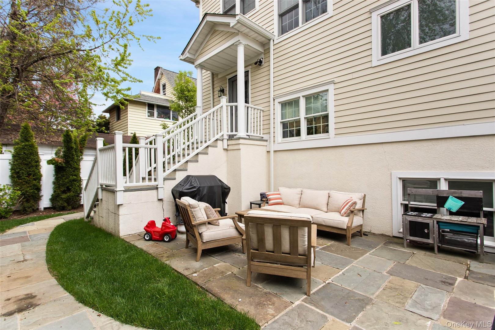 51 Wallace Street Photo 3