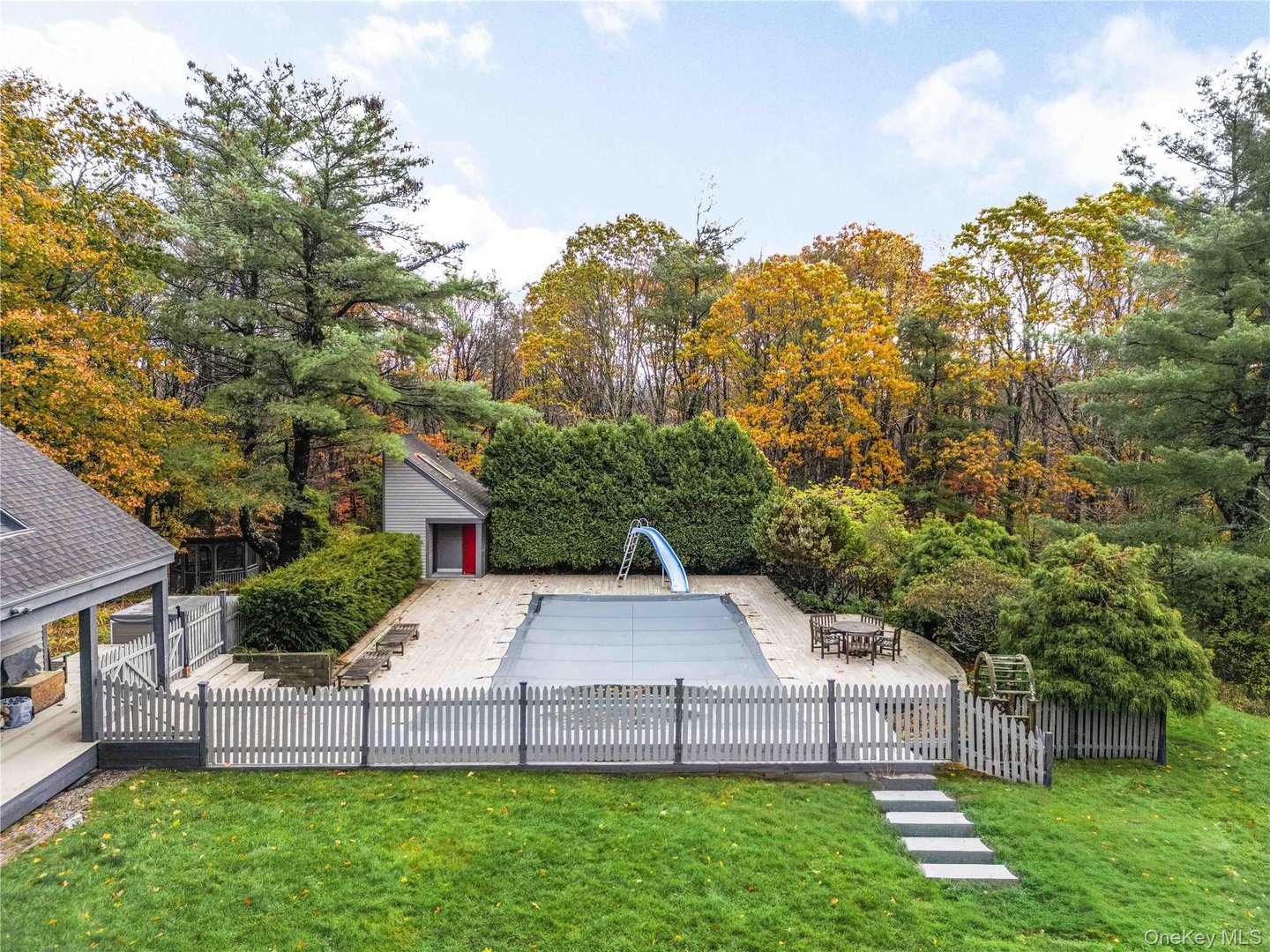 126 Shaker Ridge Drive Photo 6