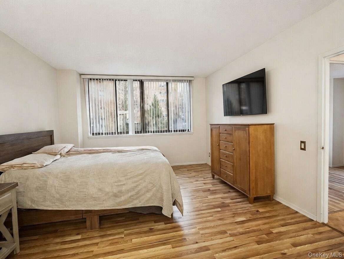 50 E Hartsdale Avenue  #1O Photo 5