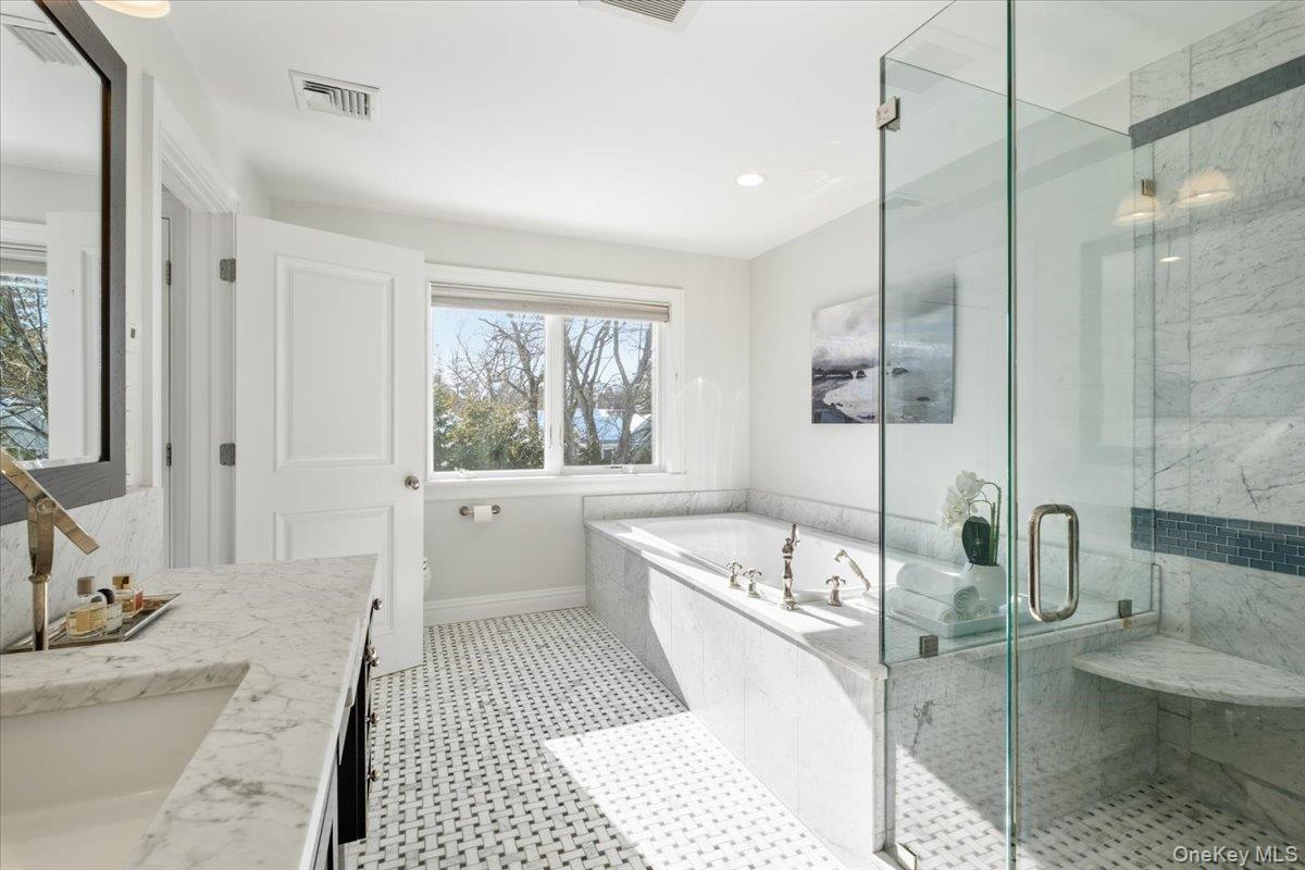 9 Thomas Lane Photo 20