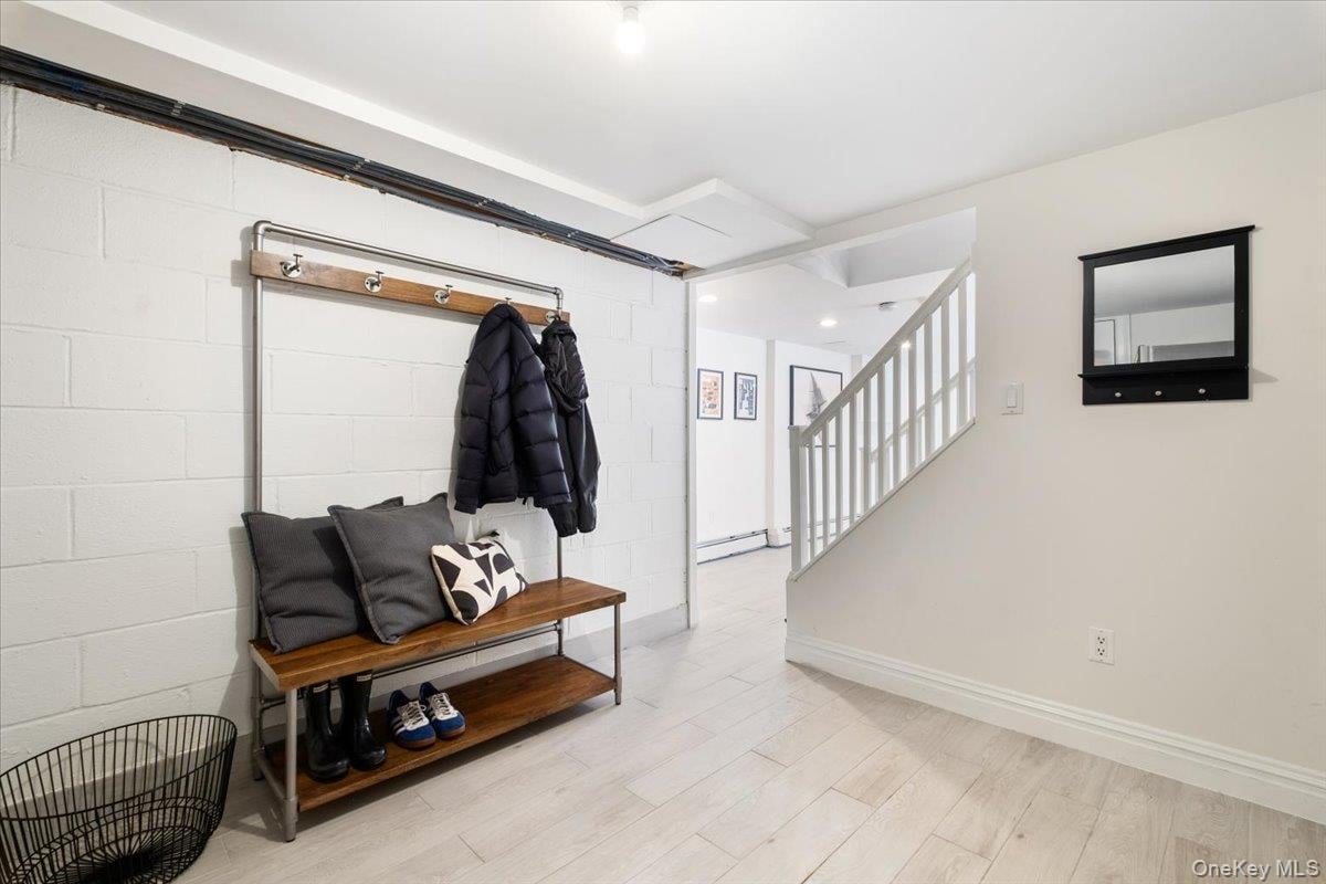 9 Thomas Lane Photo 26