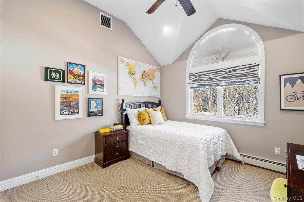 9 Thomas Lane Photo 23