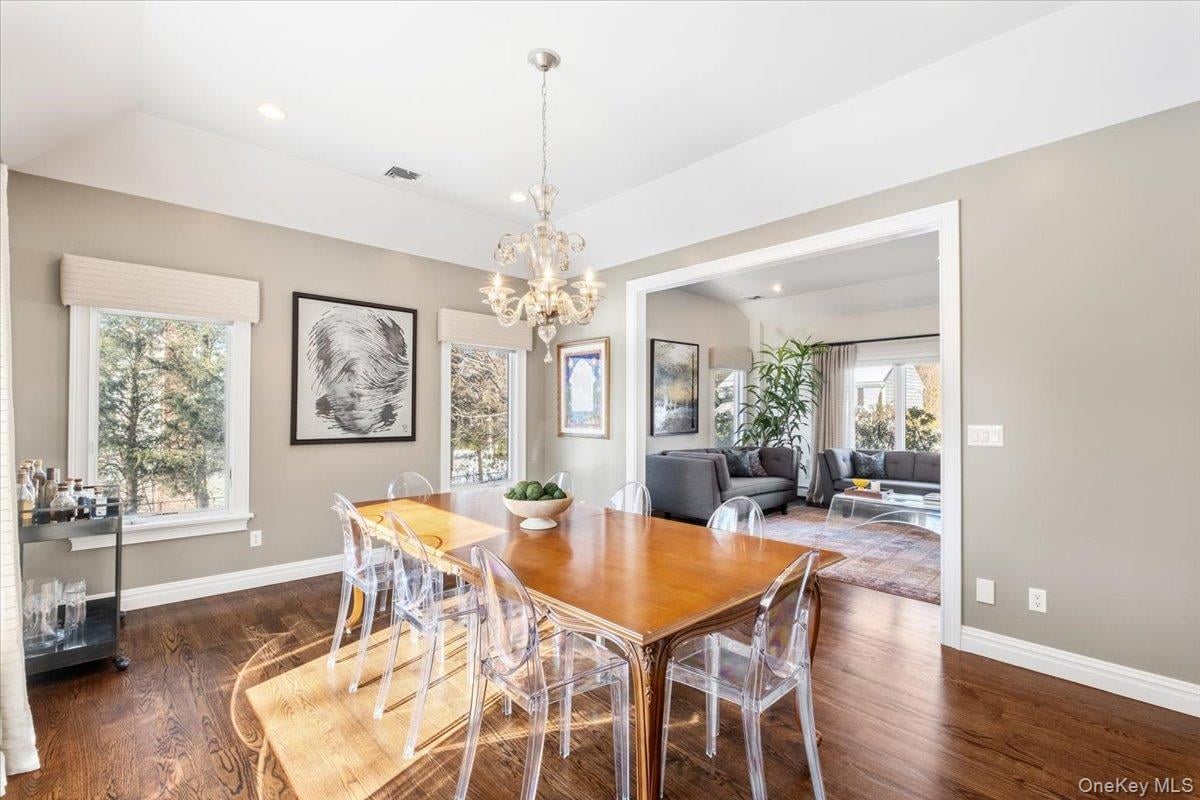 9 Thomas Lane Photo 7