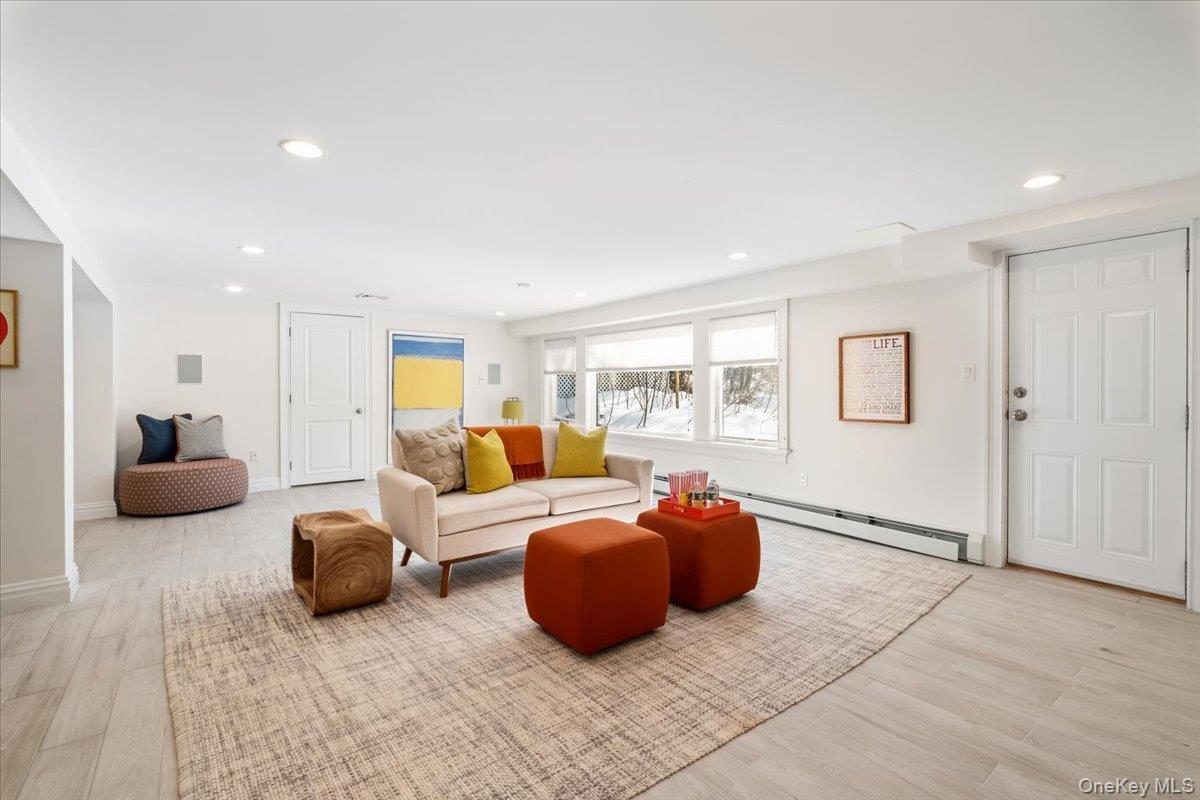 9 Thomas Lane Photo 25