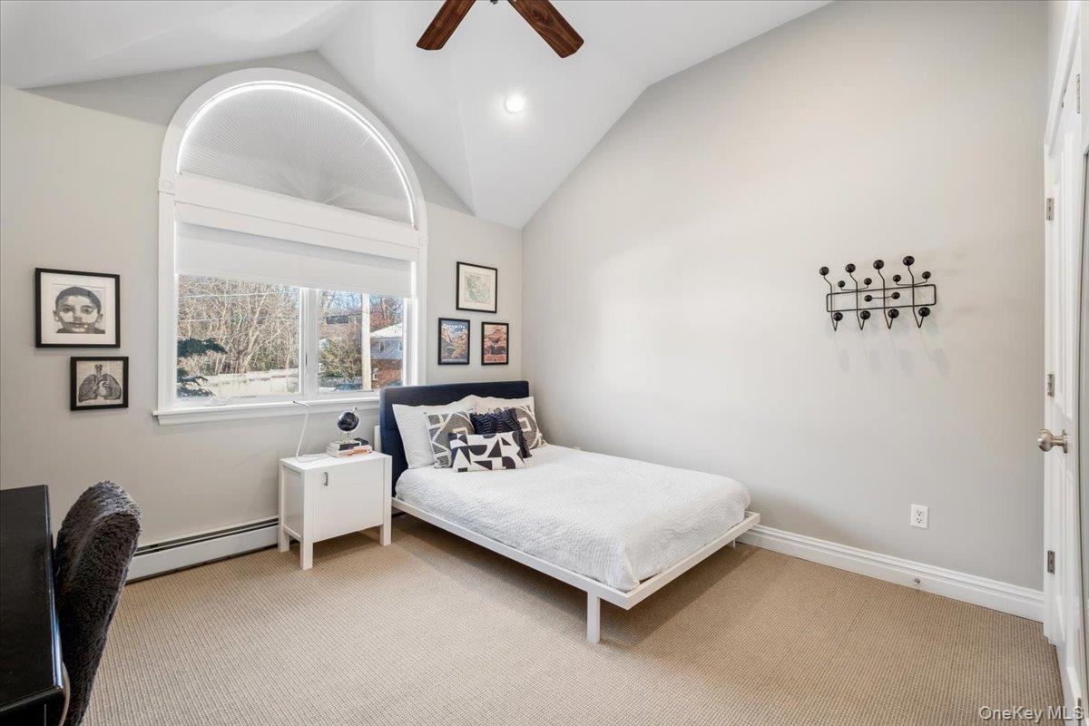 9 Thomas Lane Photo 21