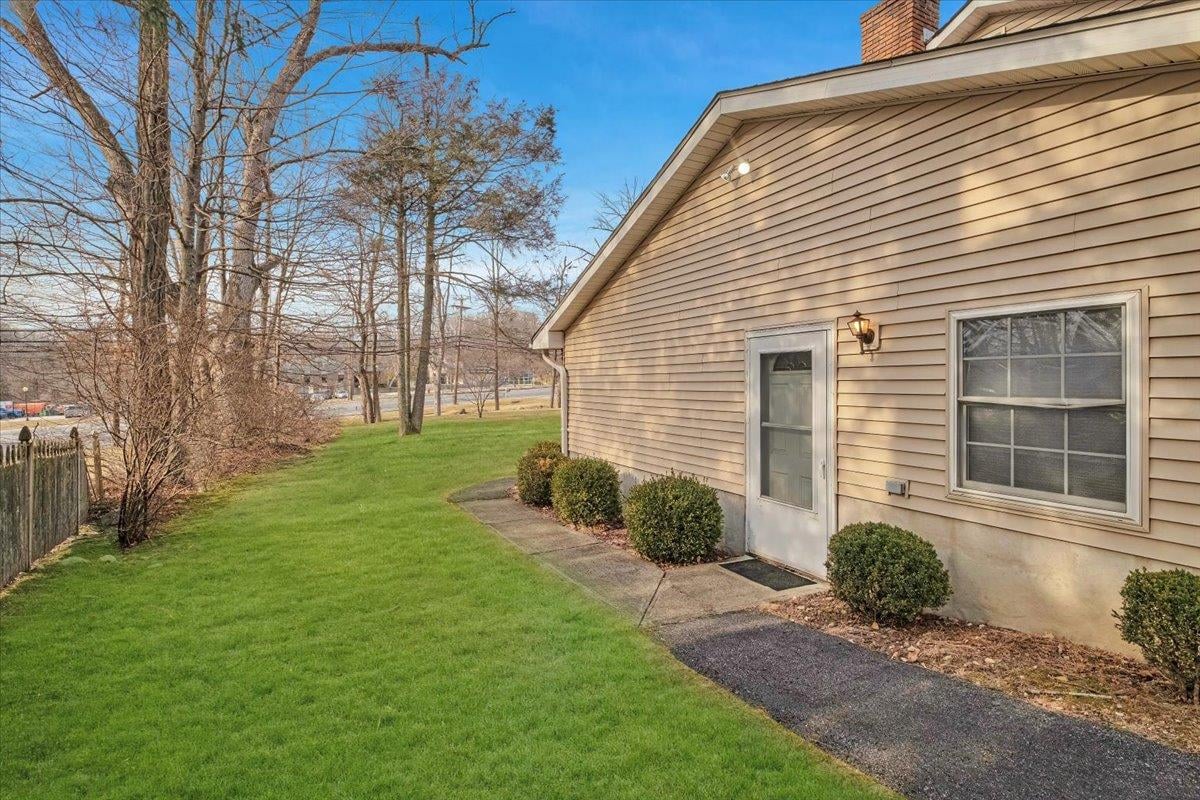 2276 Crompond Road Photo 44